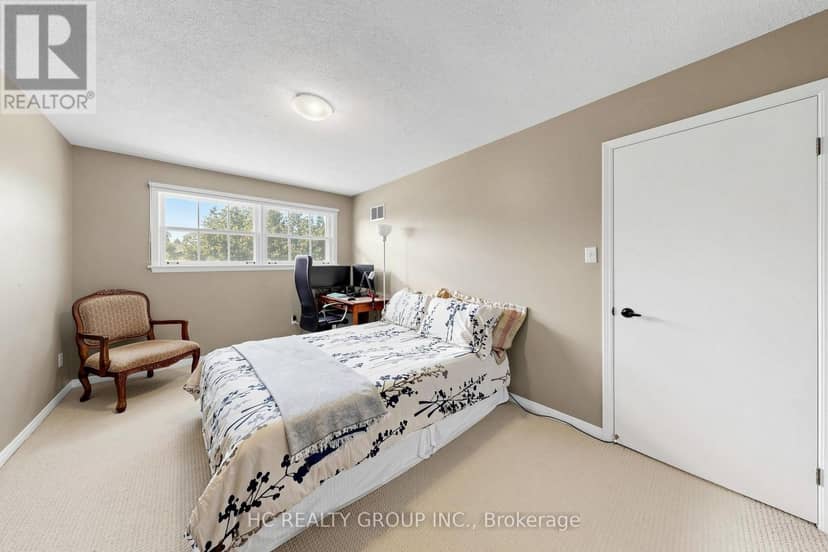 5 Standish Crescent — photo 33 of 40