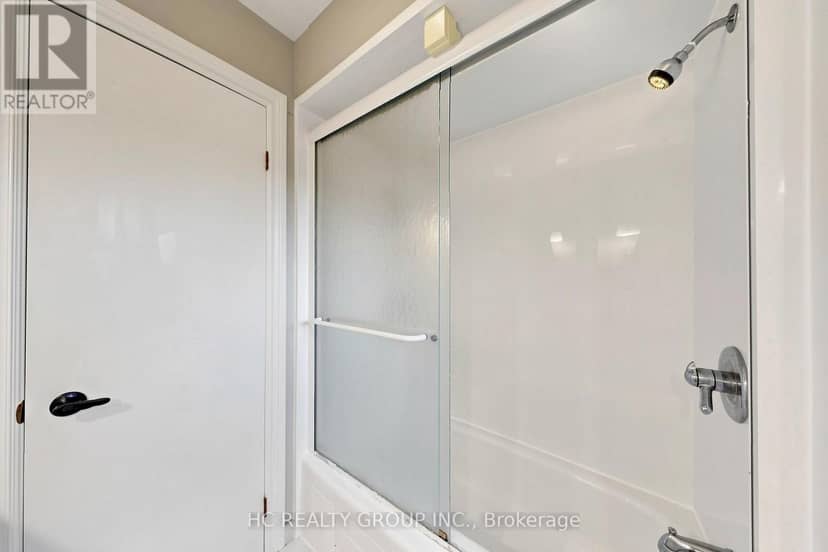 5 Standish Crescent — photo 40 of 40