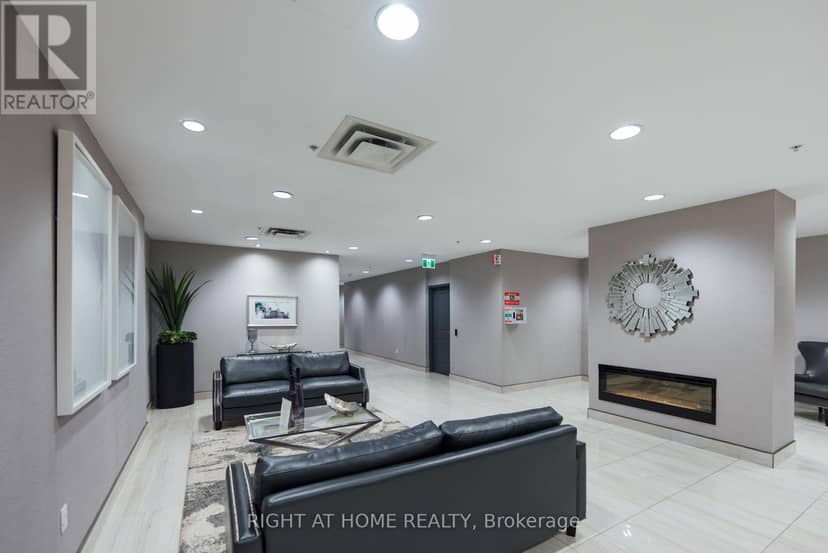 803 - 85 Robinson Street — photo 27 of 33