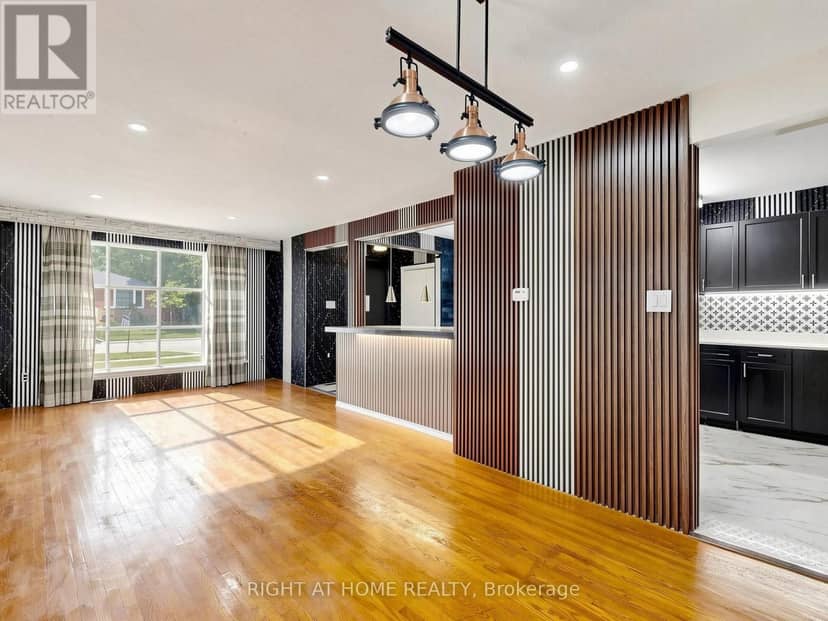 65 Darlingside Drive, Toronto, photo 5