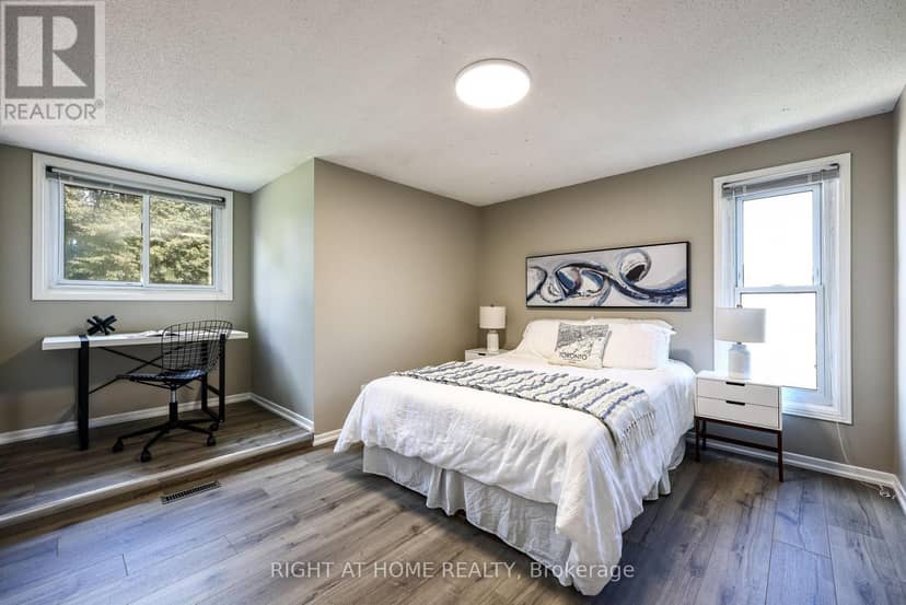 65 Anstead Crescent — photo 16 of 34
