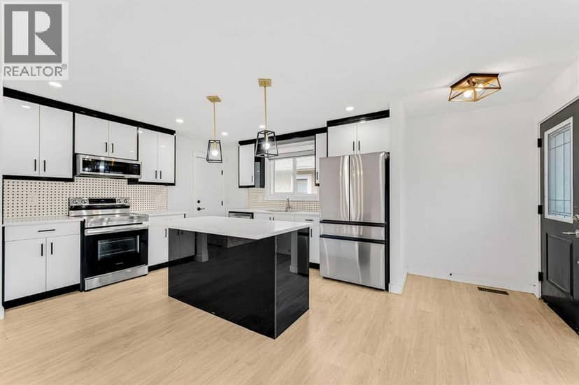 124 Castlebrook Road NE, Calgary, photo 7