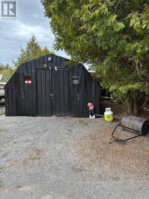 51 B Jericho Road — photo 26 of 33