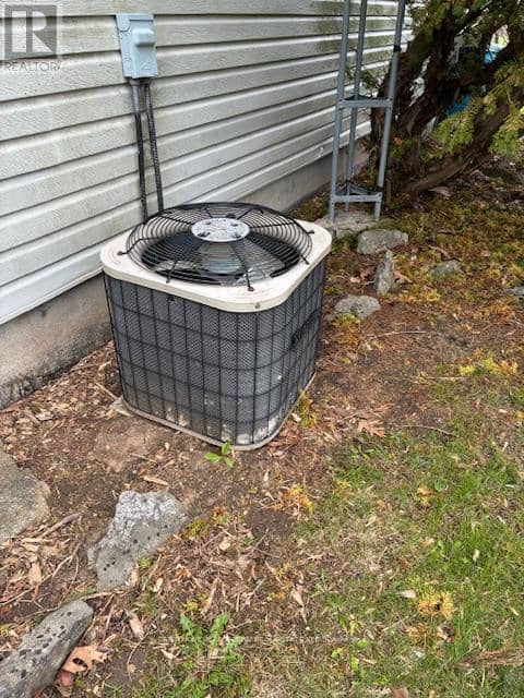 51 B Jericho Road — photo 7 of 33