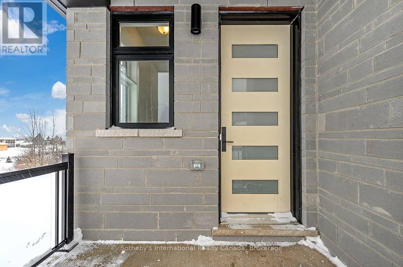 111 Clement Lane — photo 3 of 40