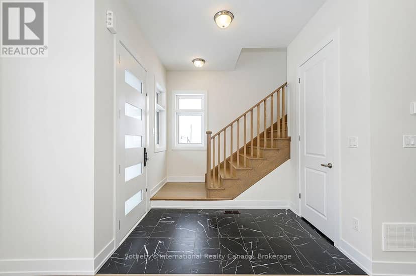 111 Clement Lane — photo 4 of 40