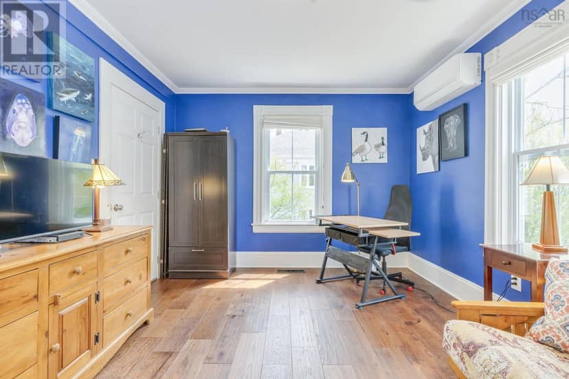 206 Fox Street — photo 11 of 40