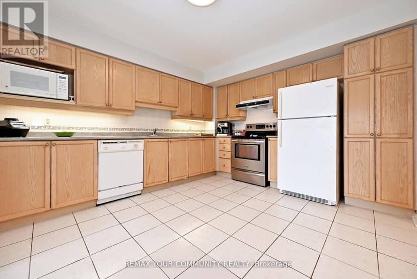 502 - 2500 Rutherford Road — photo 10 of 28