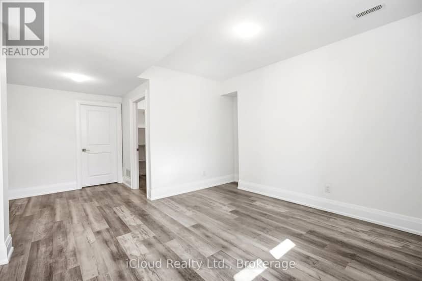 6168 1 St Line — photo 37 of 40