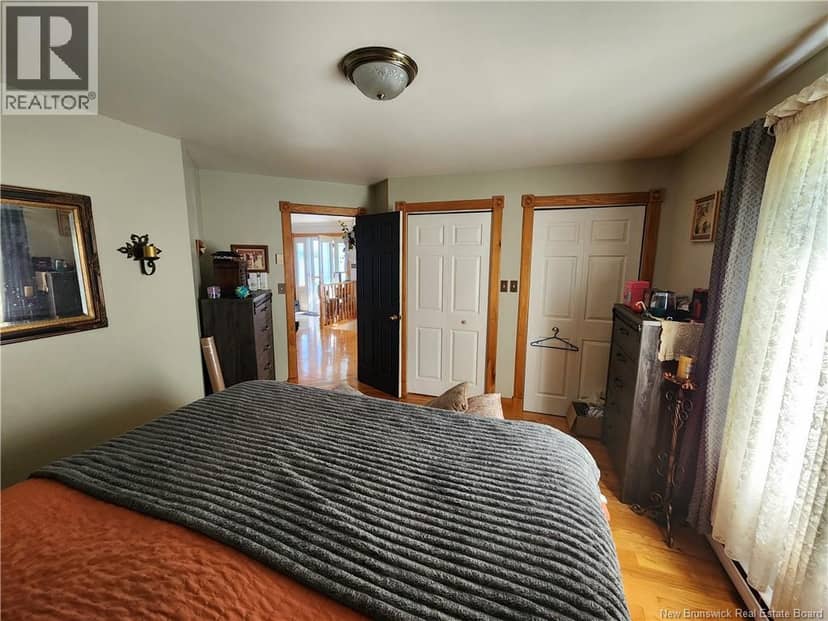 146 Rue Omer — photo 31 of 40