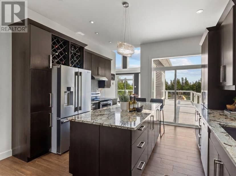 28 Flora Drive — photo 9 of 40