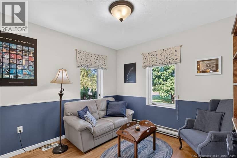 1055 Saint-Joseph Road — photo 19 of 40