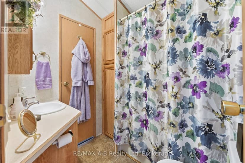 946 - 316489 31st Line — photo 16 of 25