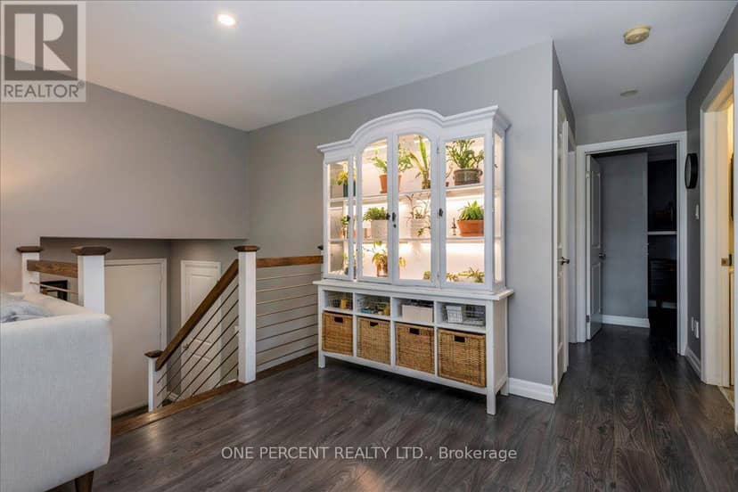 25 Bertram Drive — photo 4 of 40