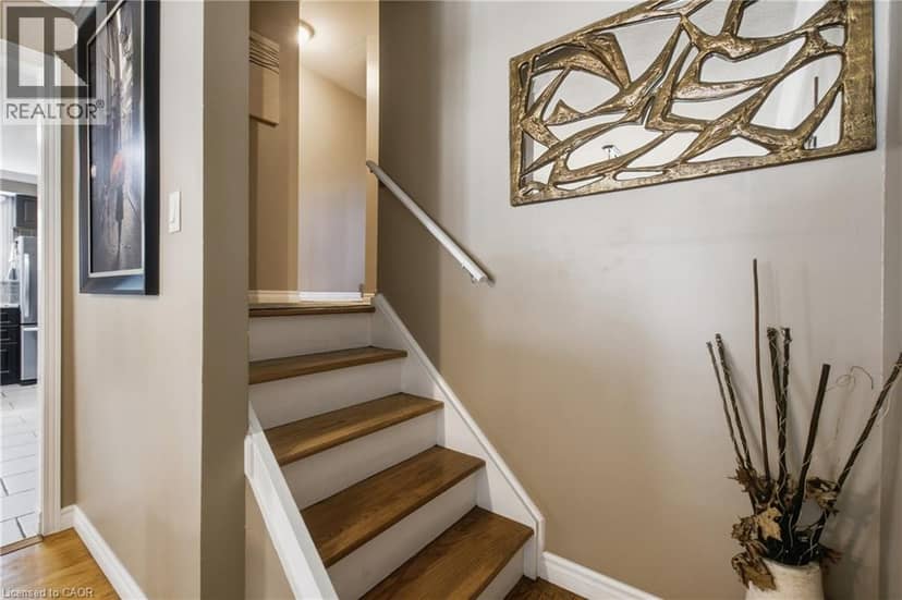 58 TINDALE Court — photo 32 of 40
