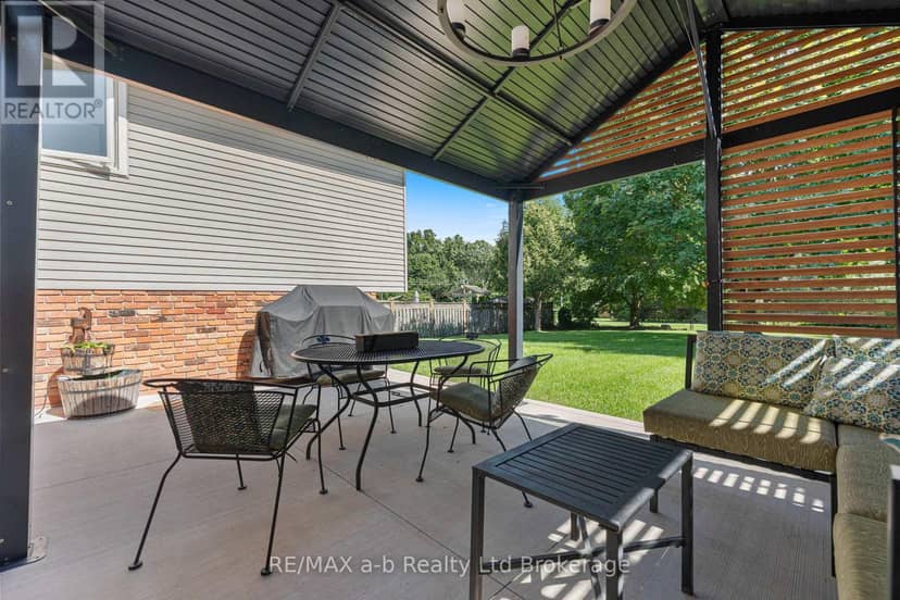48 Denrich Avenue — photo 26 of 39