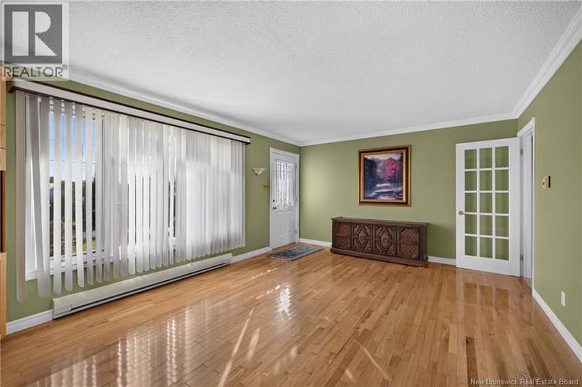 240 Smith Court — photo 13 of 38