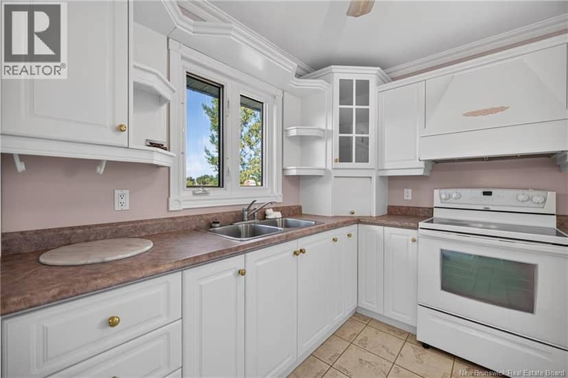240 Smith Court, Big River, photo 4