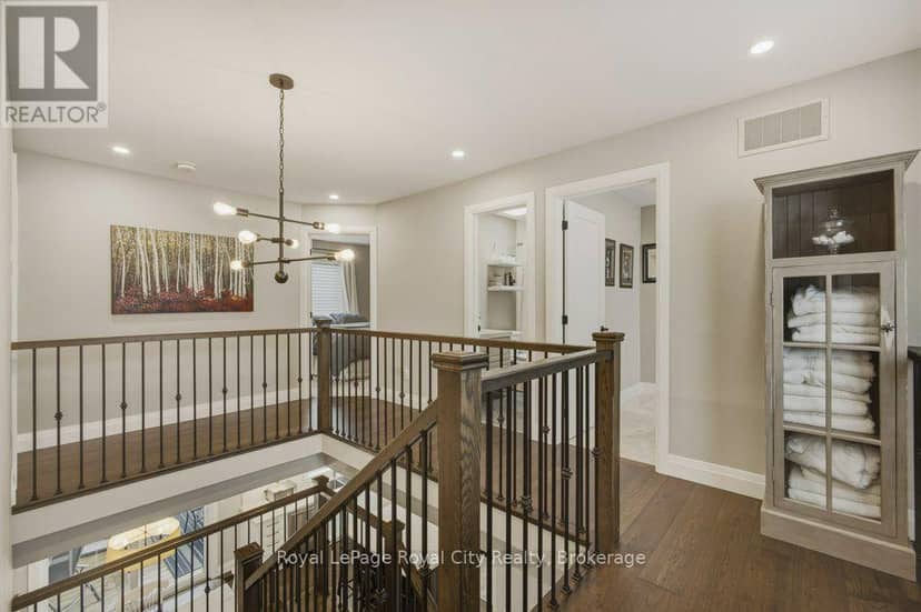 236 Stanley Street — photo 19 of 29