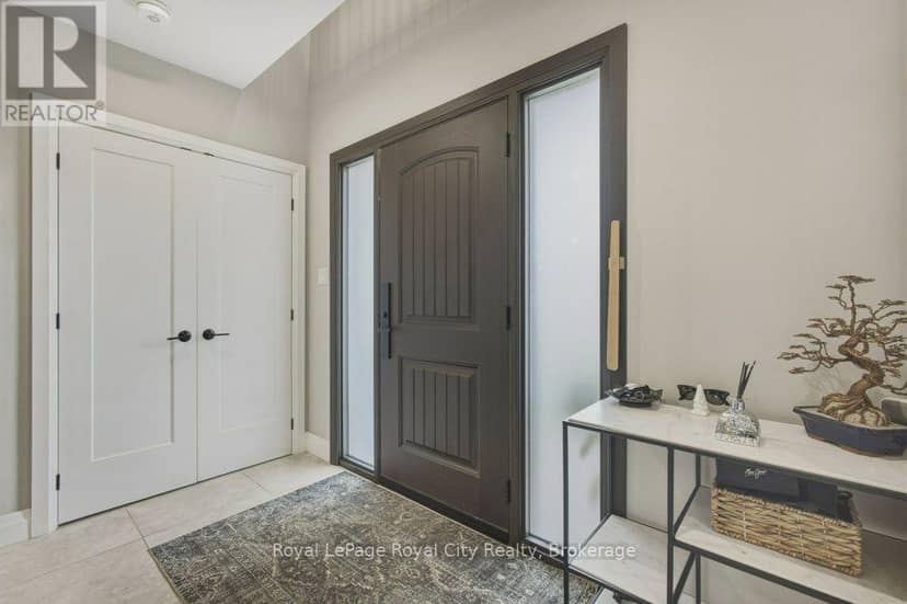 236 Stanley Street, Newmarket, photo 4