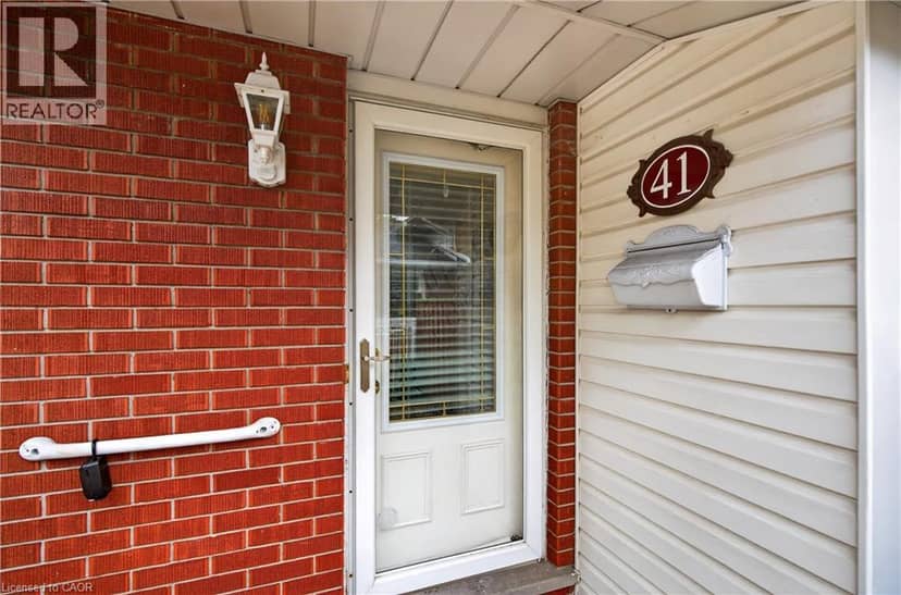 41 DARLINGTON Drive, Hamilton, photo 3