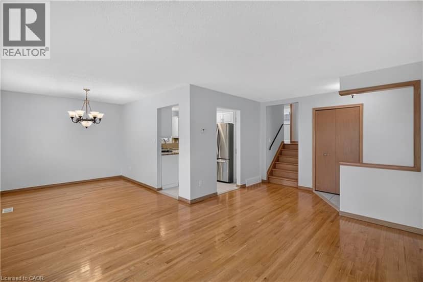 41 DARLINGTON Drive, Hamilton, photo 8