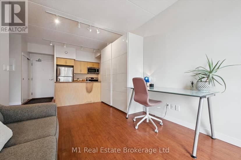 208 - 5 Gordon Street — photo 17 of 22