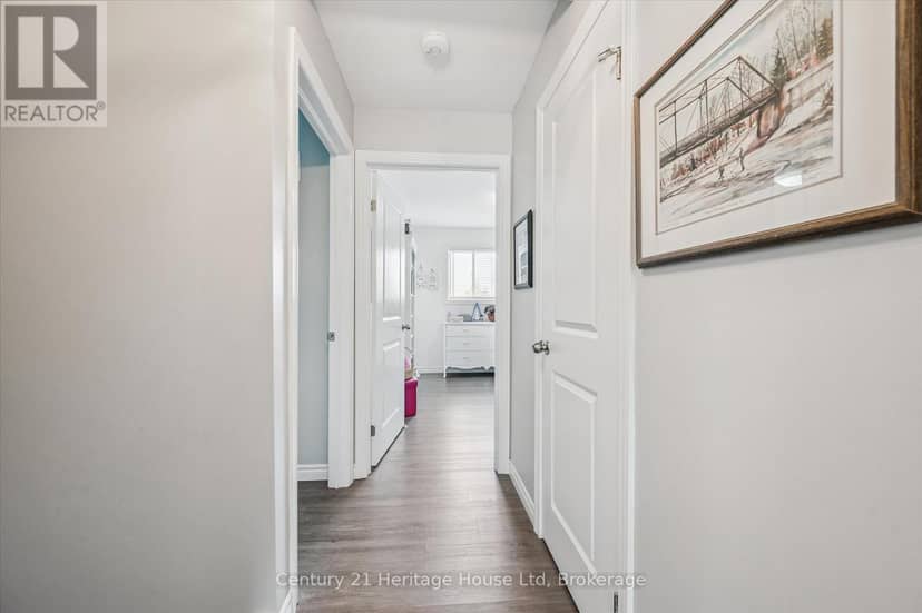584077 Beachville Road — photo 26 of 40