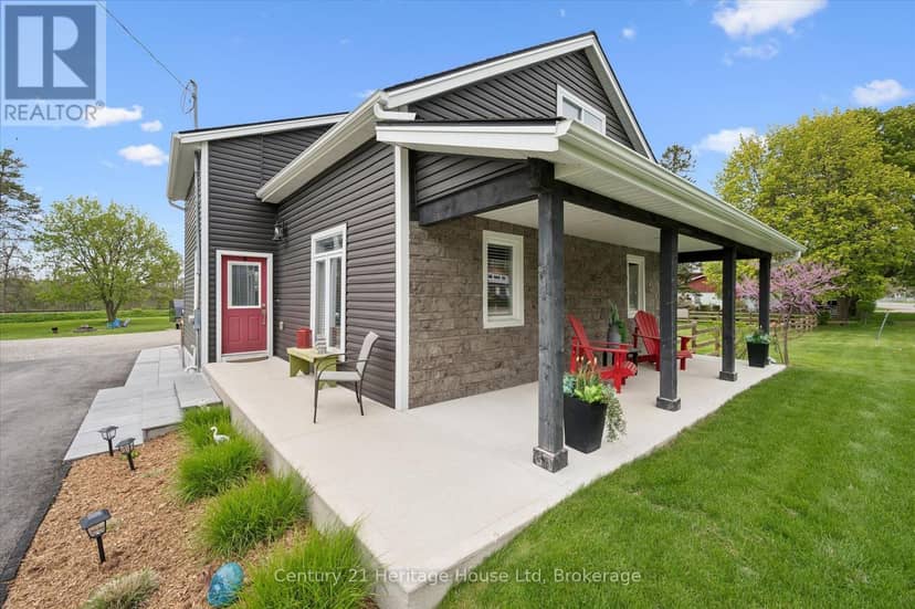 584077 Beachville Road — photo 4 of 40