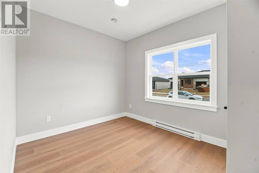 28 Tulip Ridge Boulevard — photo 6 of 16