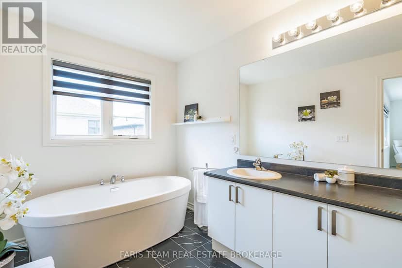 24 Sassafras Road — photo 23 of 40