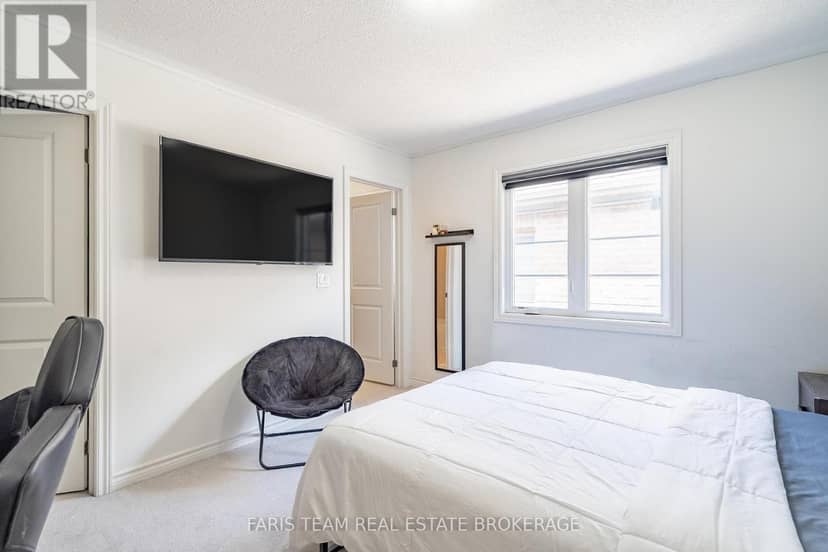 24 Sassafras Road — photo 25 of 40