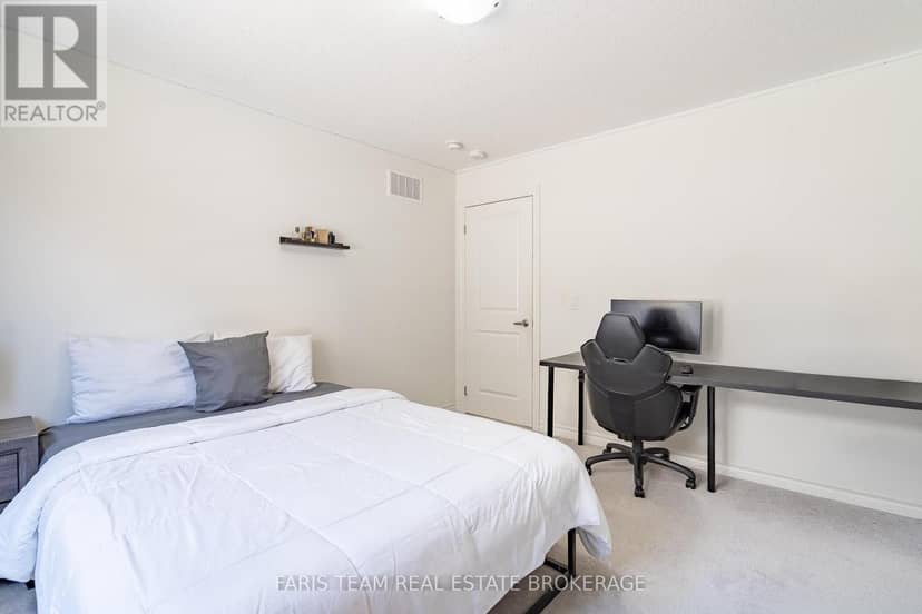 24 Sassafras Road — photo 26 of 40
