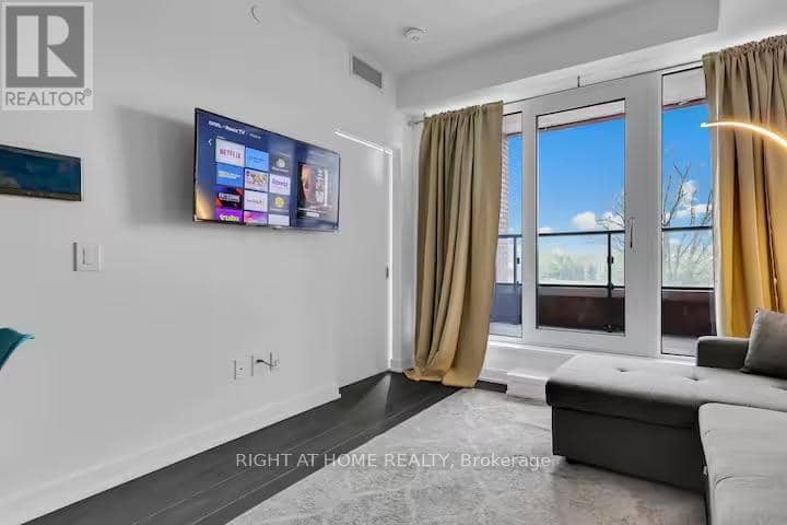 223 - 28 Ann Street — photo 9 of 17