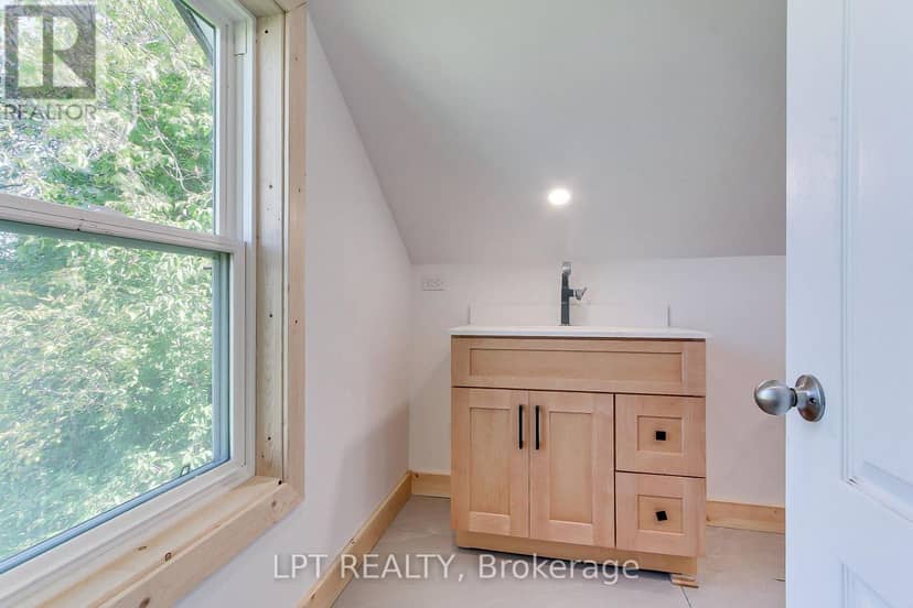 263 Glenarm Road — photo 18 of 36