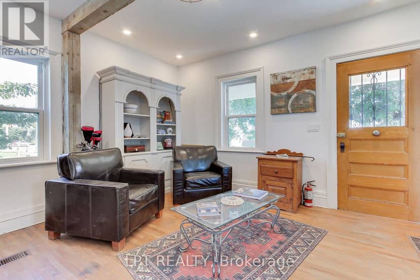 263 Glenarm Road, Kawartha Lakes, photo 5