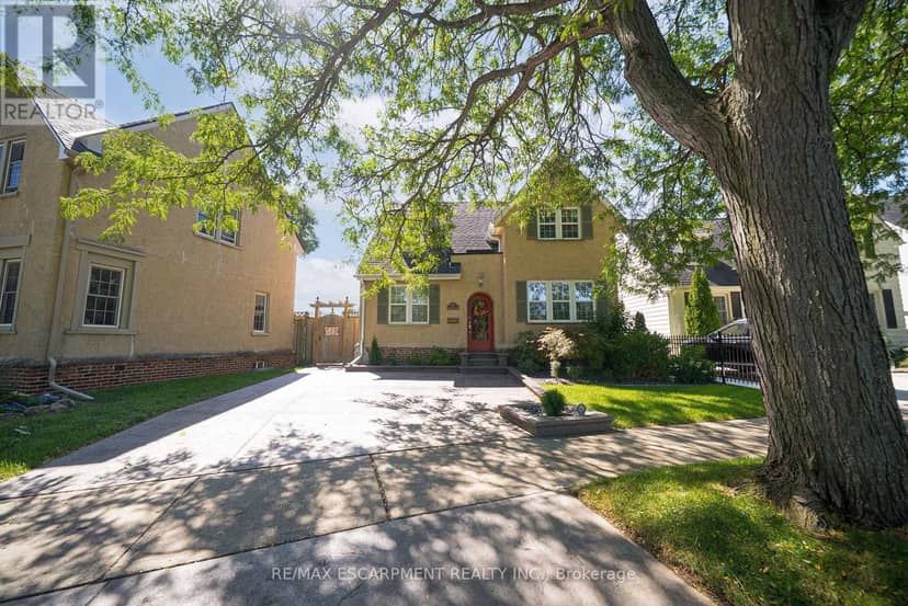 48 Lincoln Avenue — photo 1 of 40