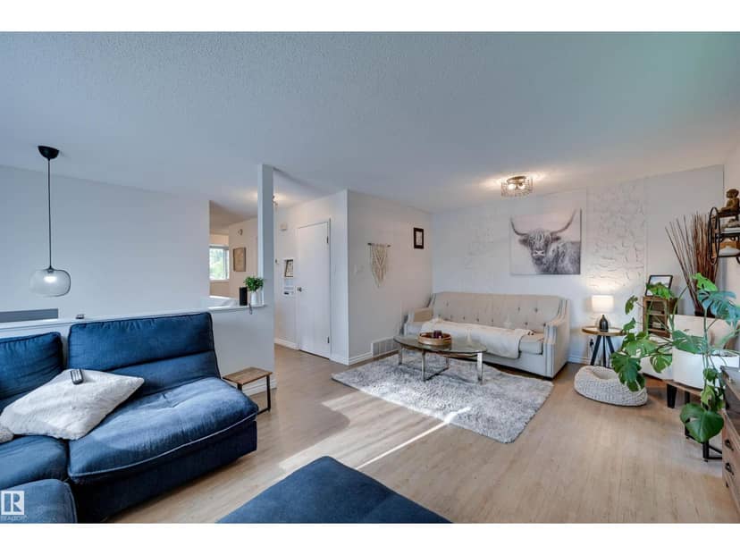 9125B 94 AV — photo 14 of 33