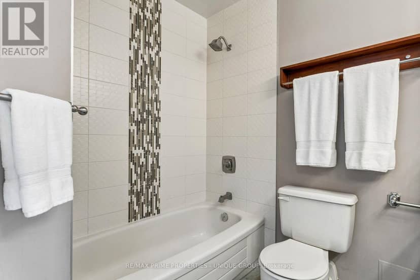 2108 - 1300 Bloor Street — photo 29 of 40