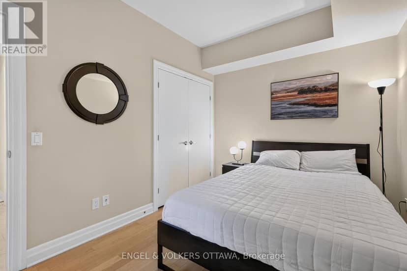 706 - 245 Kent Street — photo 19 of 40