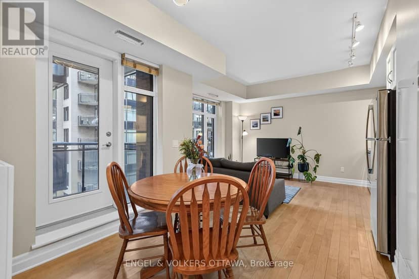 706 - 245 Kent Street — photo 8 of 40