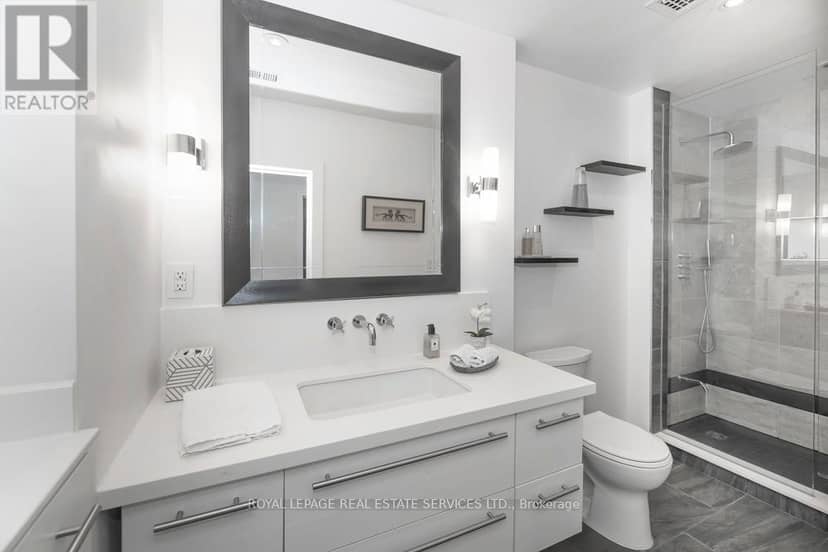 103 - 31 Rosedale Road — photo 17 of 22