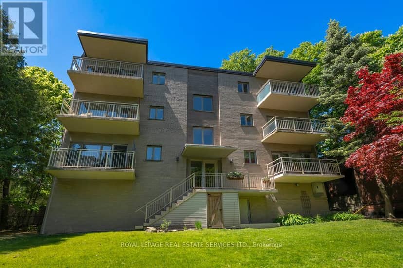 103 - 31 Rosedale Road — photo 3 of 22