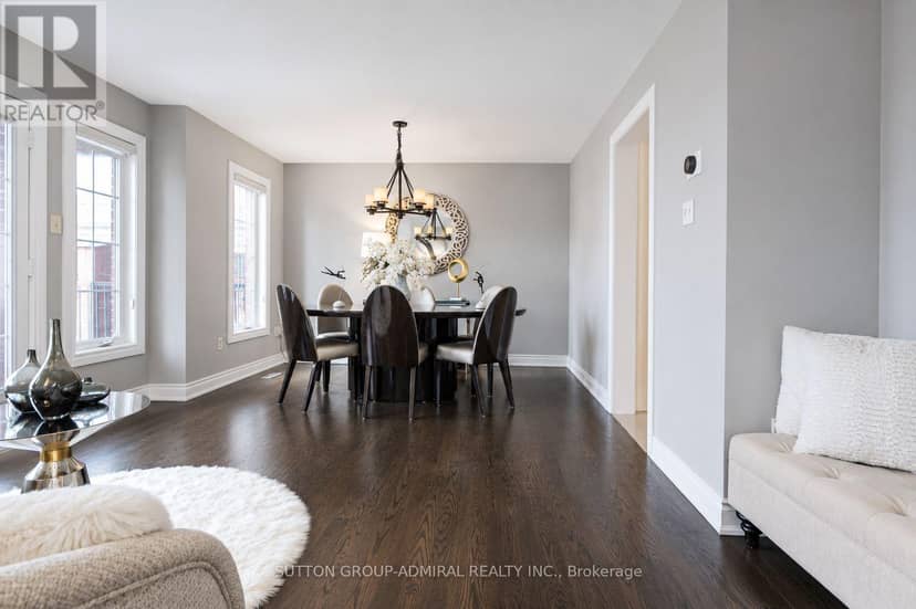 43 Mainland Crescent — photo 11 of 40