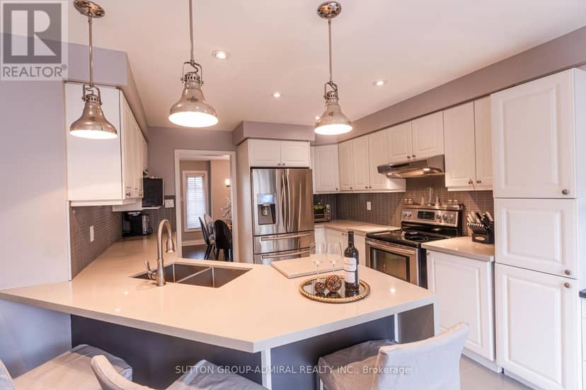 43 Mainland Crescent — photo 13 of 40