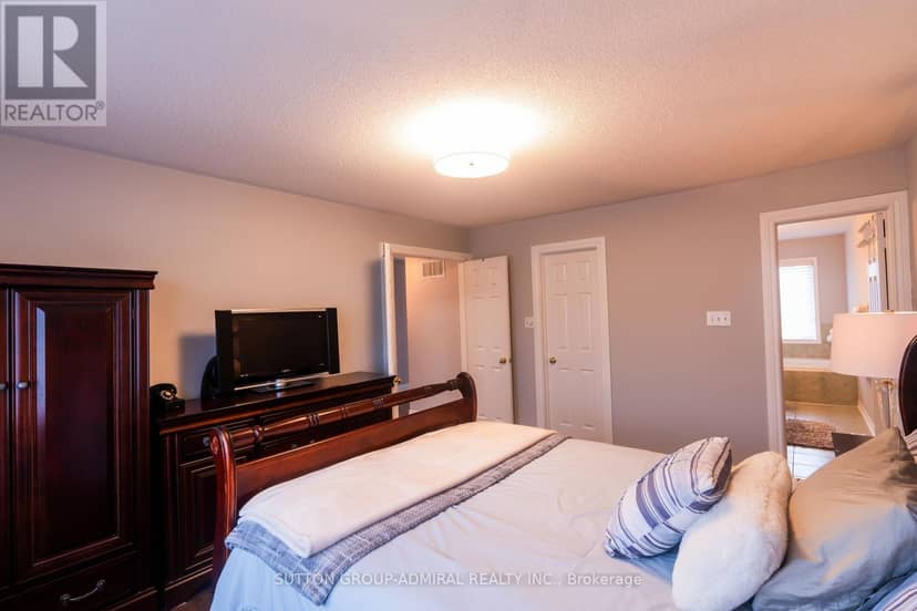 43 Mainland Crescent — photo 23 of 40