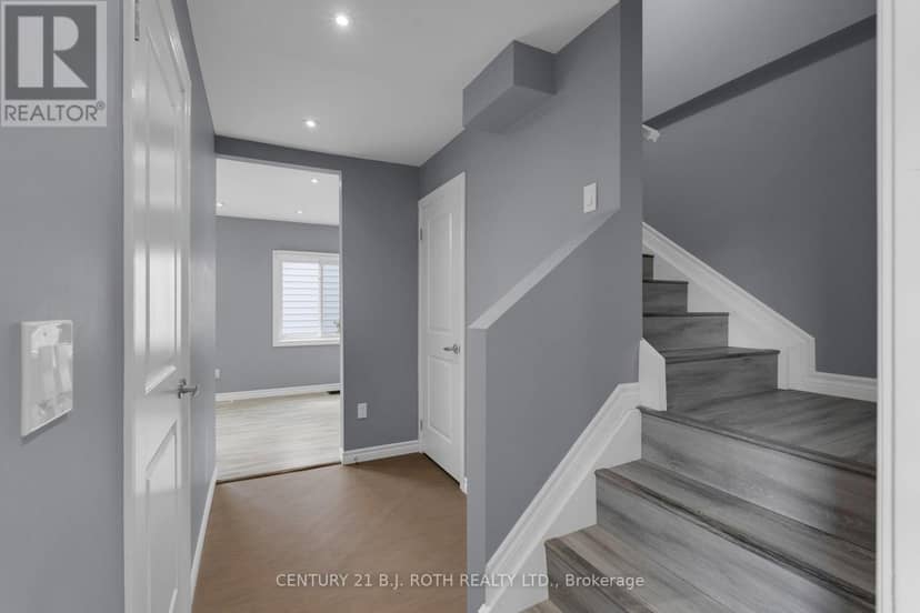 Units 1 + 2 + Coach House - 12 Dufferin Street, Barrie, photo 2