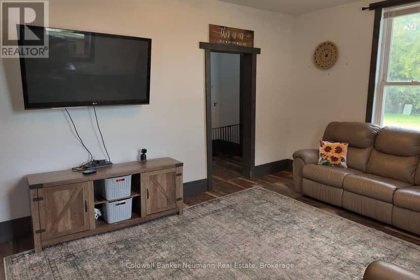 2056 Mill Street E — photo 17 of 33