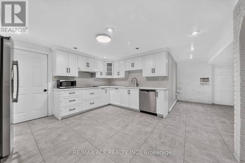 124 Honeywood Road — photo 29 of 40