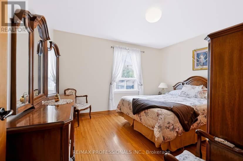 42 Woolgar Avenue — photo 19 of 39